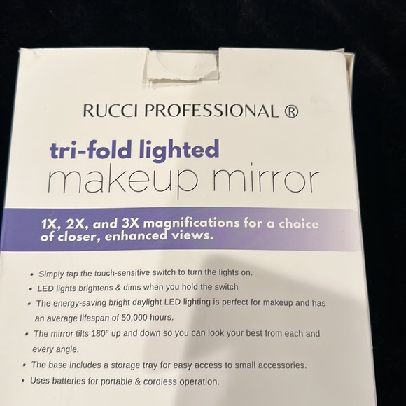 Brand new Rucci Proffessional tri fold lighted make up mirror - Picture 11 of 11